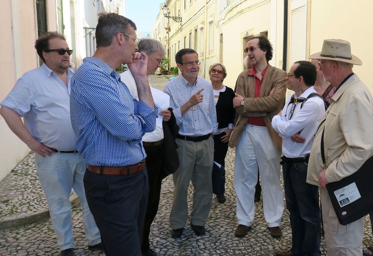 One of the highlights of the social events was a walking tour with Professor João Carlos Garcia (CIUHCT/Porto) through downtown Lisbon
